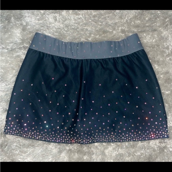 Rebel athletic cheerleading uniform - Picture 3 of 7